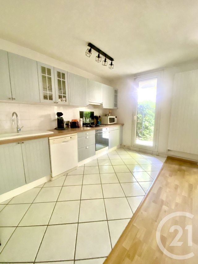 Appartement T3 à vendre - 3 pièces - 70.1 m2 - TOULOUSE - 31 - MIDI-PYRENEES - Century 21 Limayrac