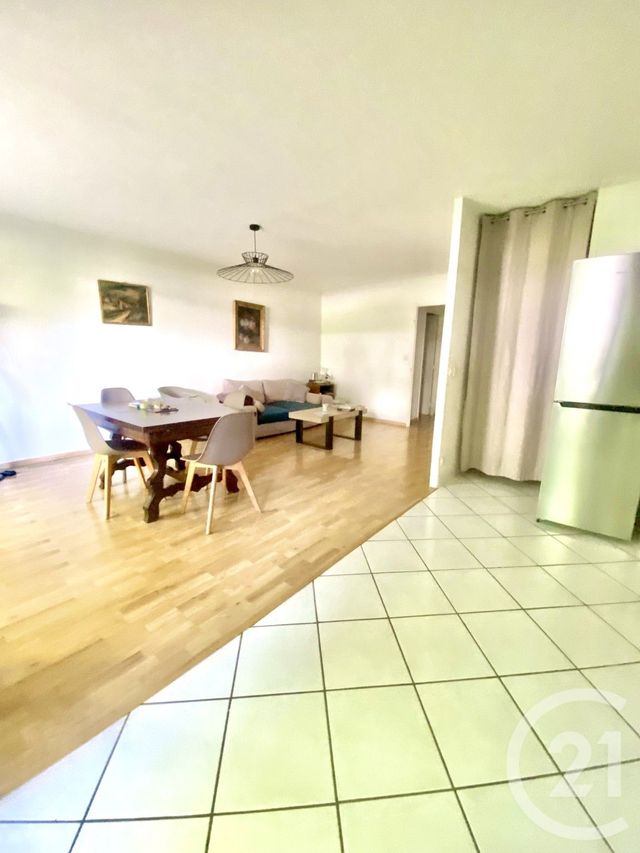 Appartement T3 à vendre - 3 pièces - 70.1 m2 - TOULOUSE - 31 - MIDI-PYRENEES - Century 21 Limayrac
