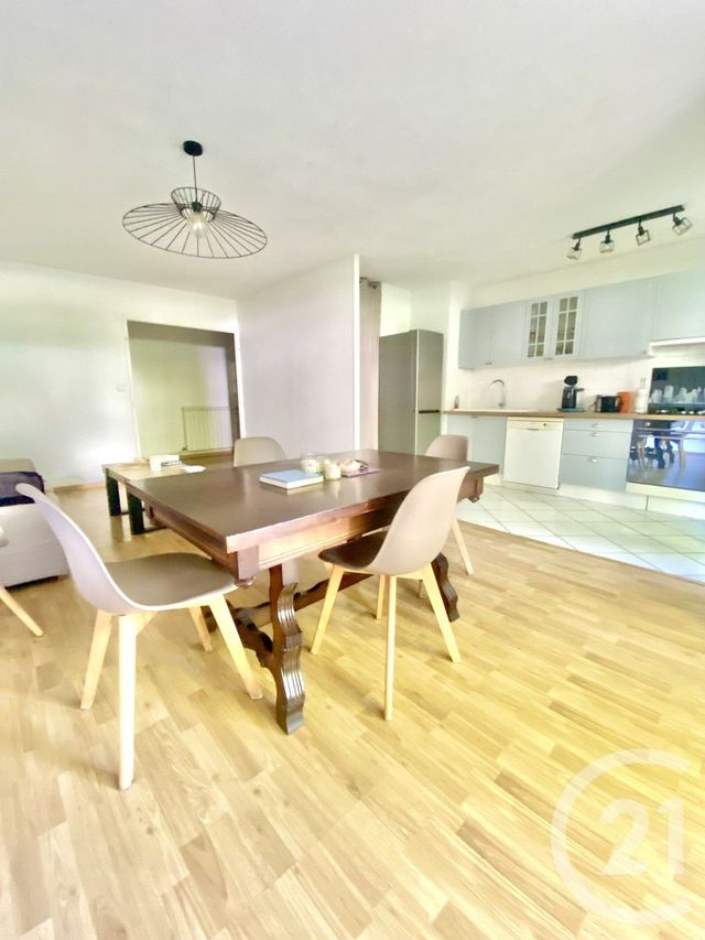 Appartement T3 à vendre - 3 pièces - 70.1 m2 - TOULOUSE - 31 - MIDI-PYRENEES - Century 21 Limayrac