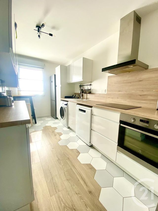 Appartement T4 à louer - 4 pièces - 86.06 m2 - TOULOUSE - 31 - MIDI-PYRENEES - Century 21 Limayrac