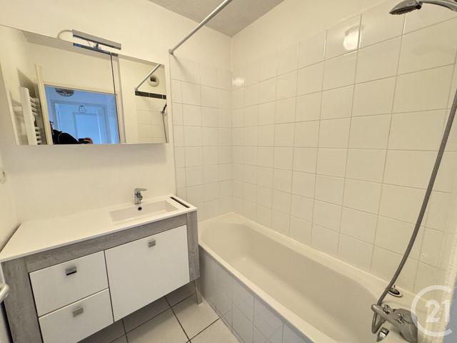 Appartement T2 à louer - 2 pièces - 47.68 m2 - TOULOUSE - 31 - MIDI-PYRENEES - Century 21 Limayrac