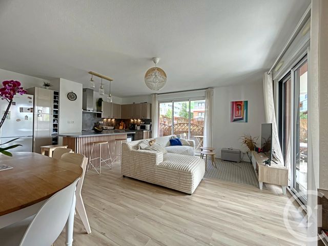 Appartement T4 à vendre - 4 pièces - 82.92 m2 - TOULOUSE - 31 - MIDI-PYRENEES - Century 21 Limayrac