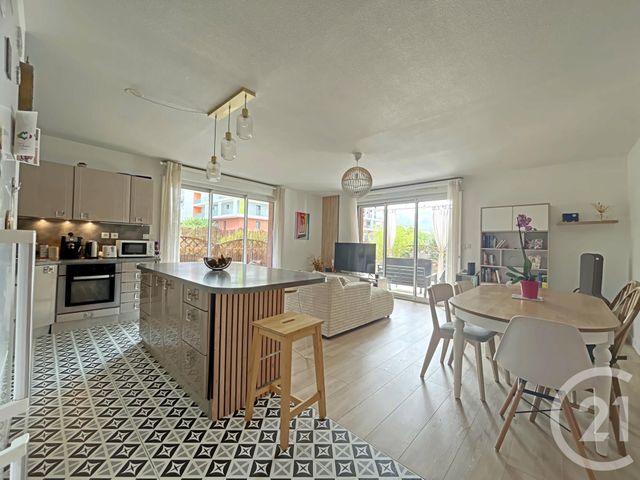 Appartement T4 à vendre - 4 pièces - 82.92 m2 - TOULOUSE - 31 - MIDI-PYRENEES - Century 21 Limayrac